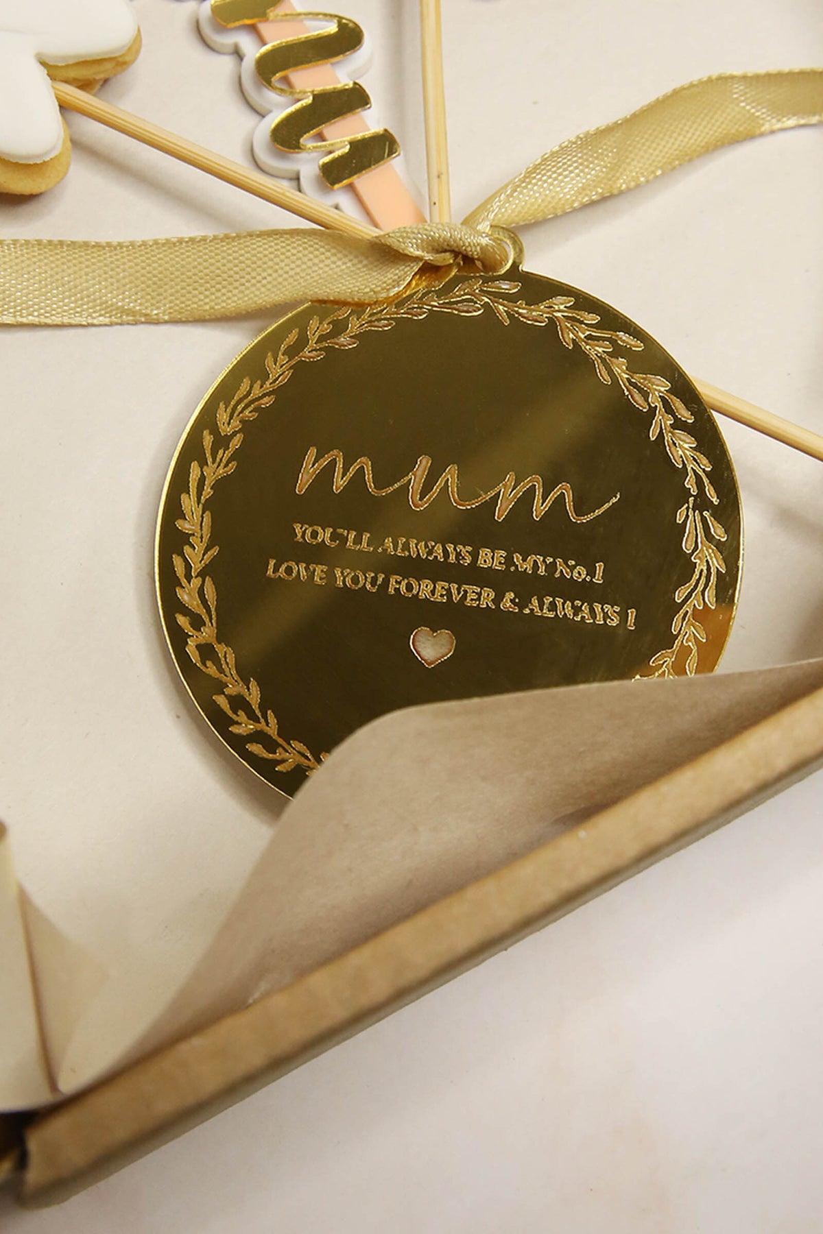 Mother's Day Gift Tag - Sign & Design