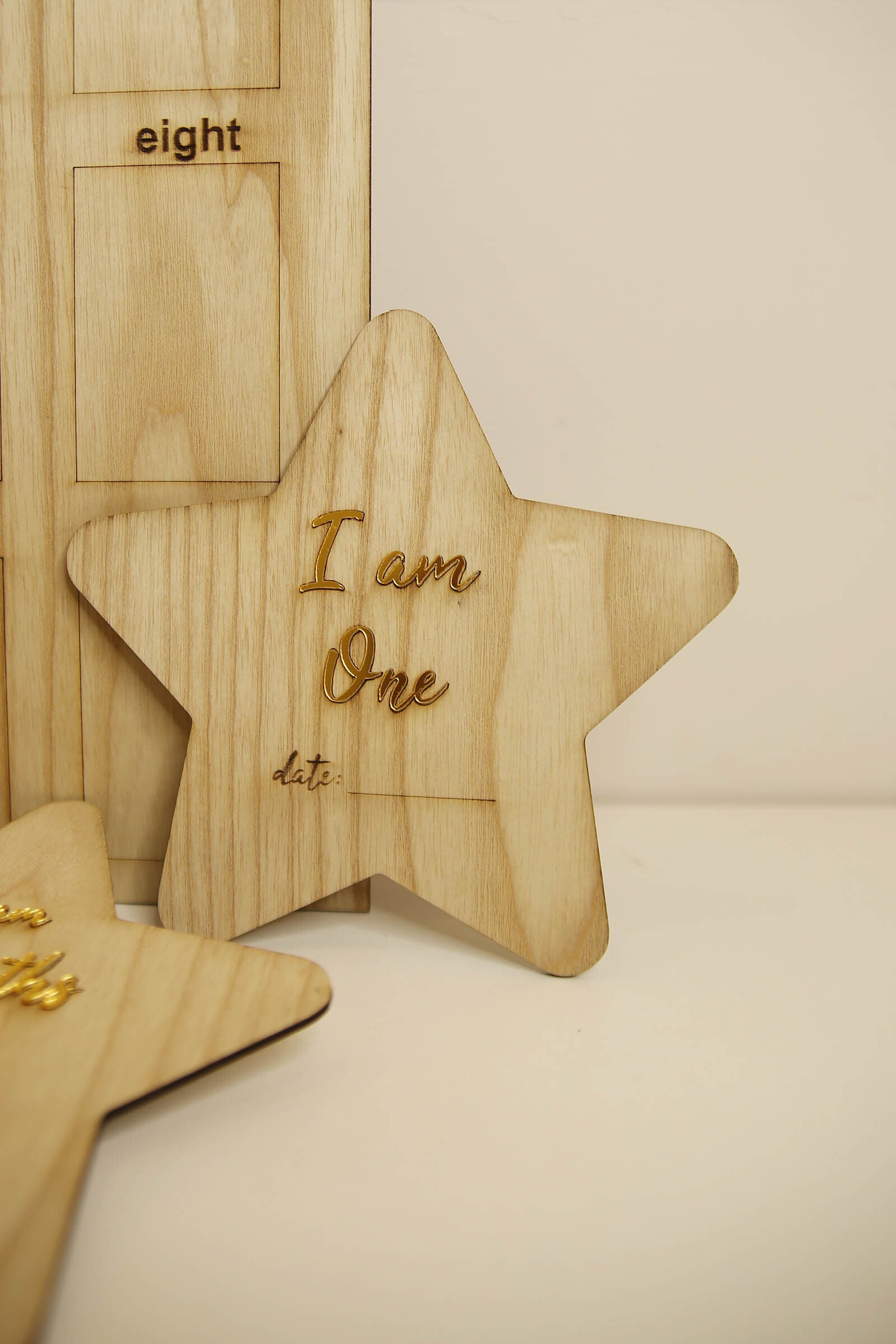 I am One Photo Prop - Sign & Design