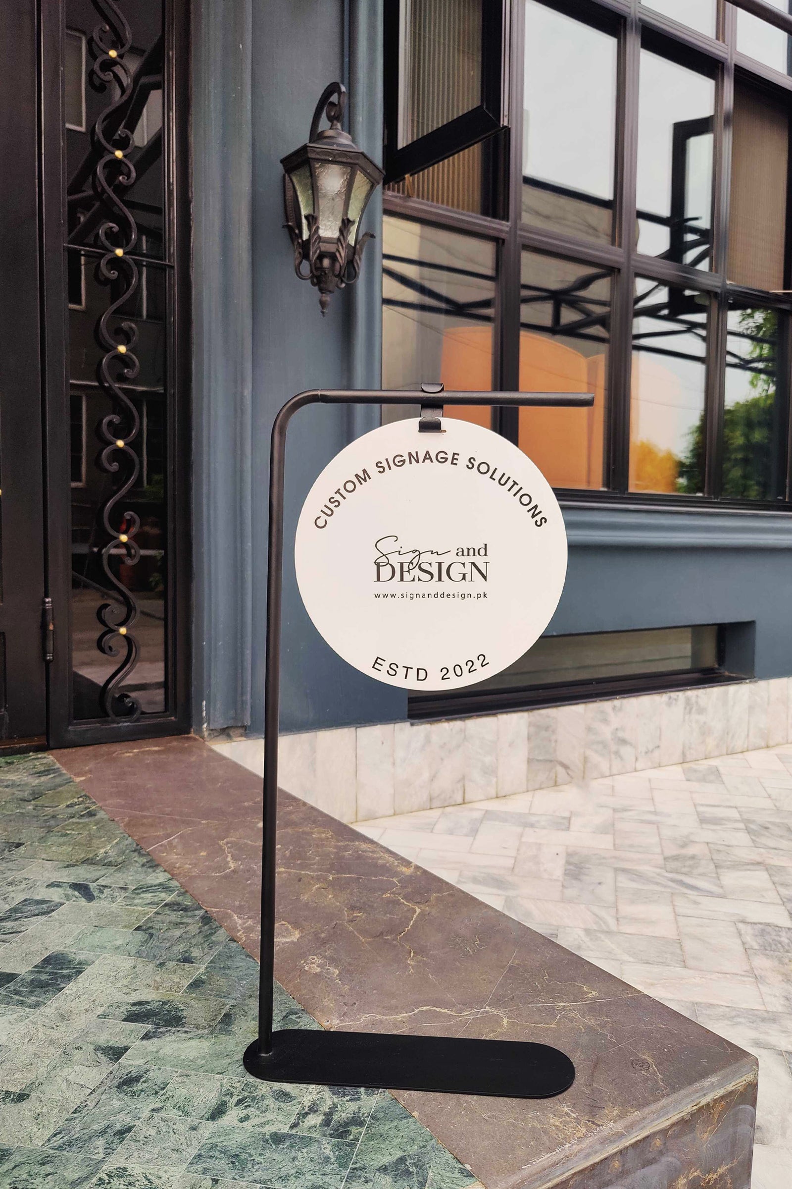 Custom Sidewalk Sign – Weatherproof, Unique Shape, High-Impact Advertising for Stores & Cafés