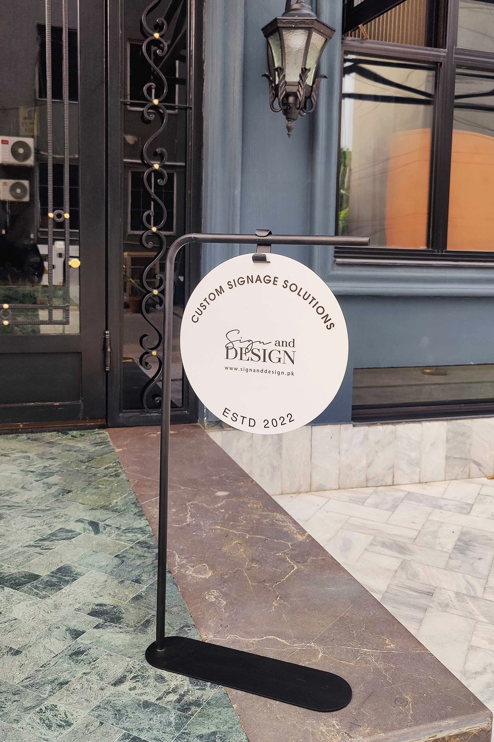Custom Sidewalk Sign – Weatherproof, Unique Shape, High-Impact Advertising for Stores & Cafés